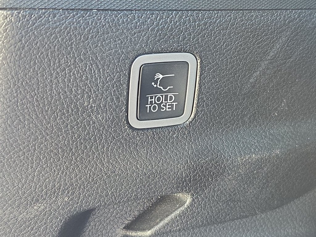 2024 Jeep Grand Wagoneer L BASE