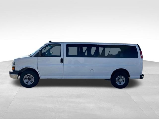 2016 Chevrolet Express Passenger 3500 LT