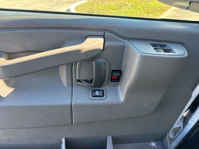 2016 Chevrolet Express Passenger 3500 LT