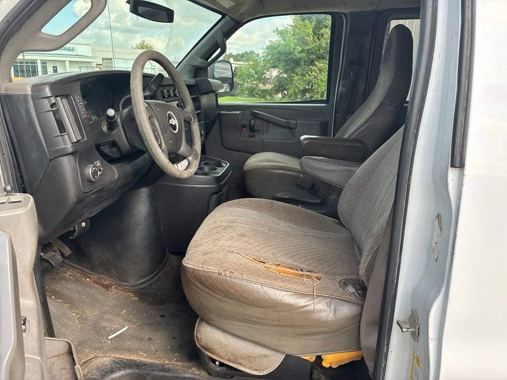 2017 Chevrolet Express Passenger 3500 LT