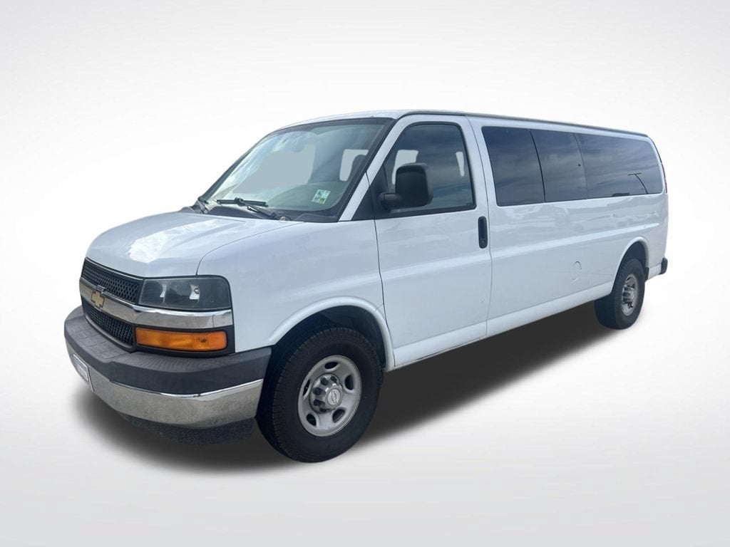 2017 Chevrolet Express Passenger 3500 LT