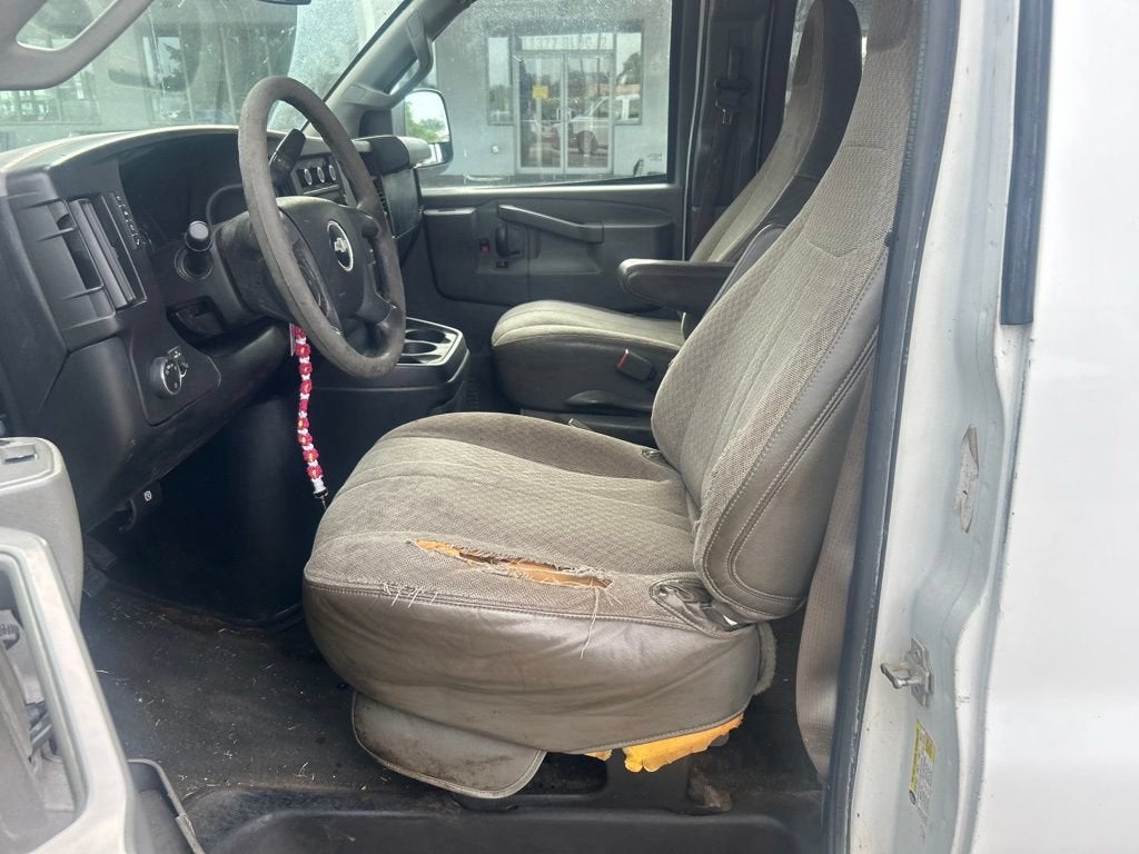 2017 Chevrolet Express Passenger 3500 LT