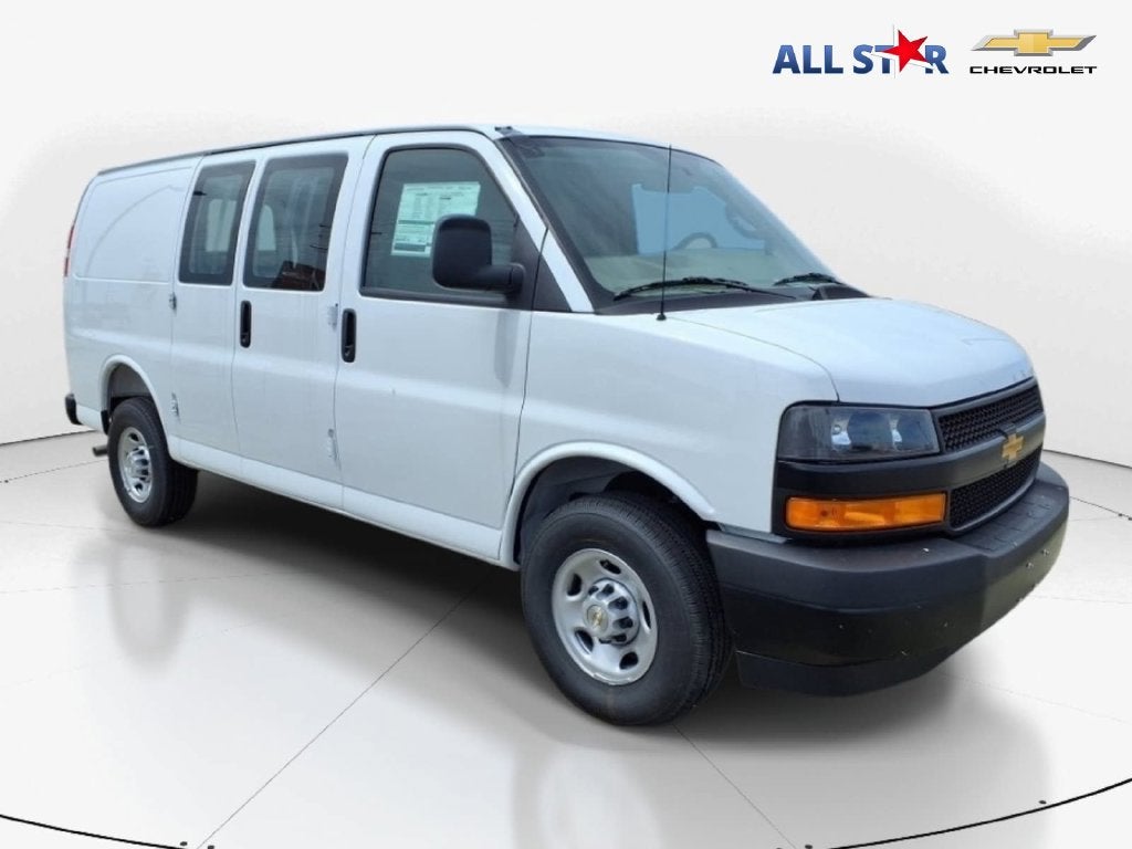2026 Chevrolet Express Cargo WT
