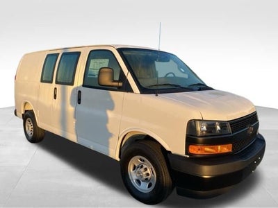 2026 Chevrolet Express Cargo WT