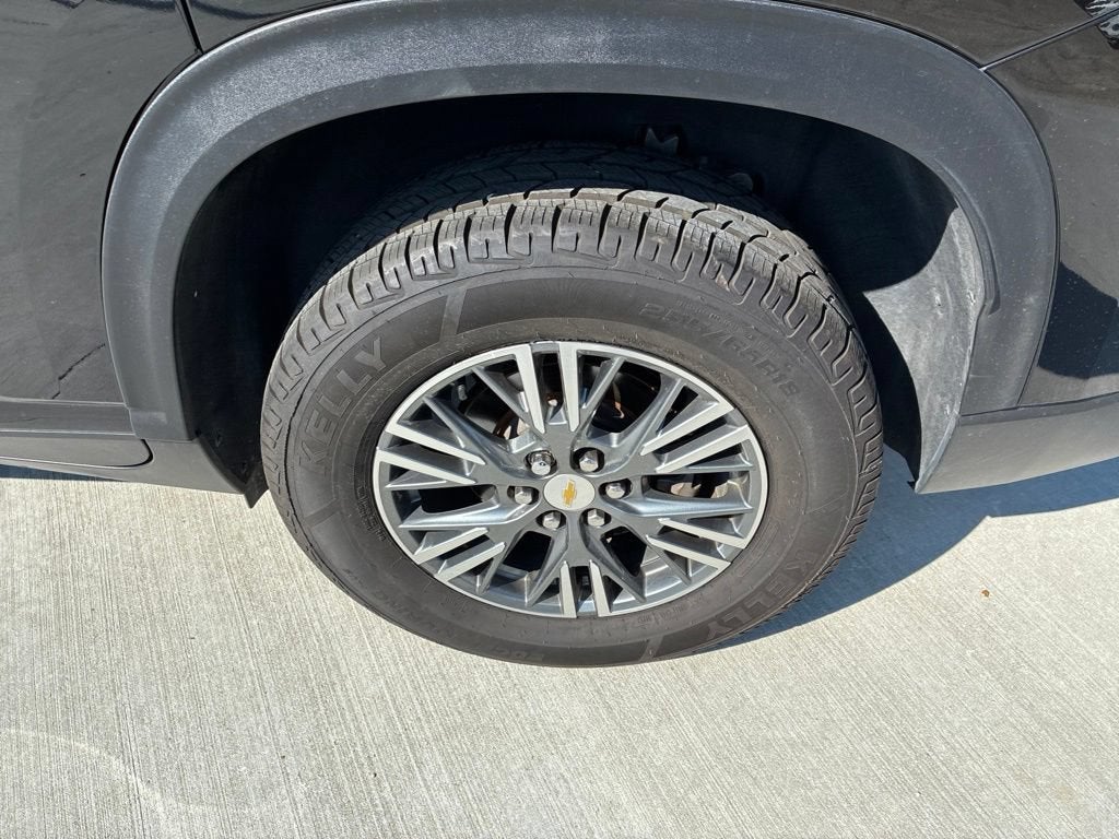 2024 Chevrolet Traverse LS