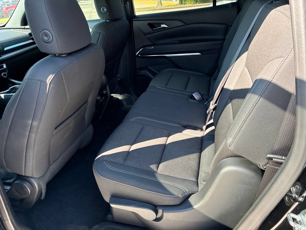 2024 Chevrolet Traverse LS