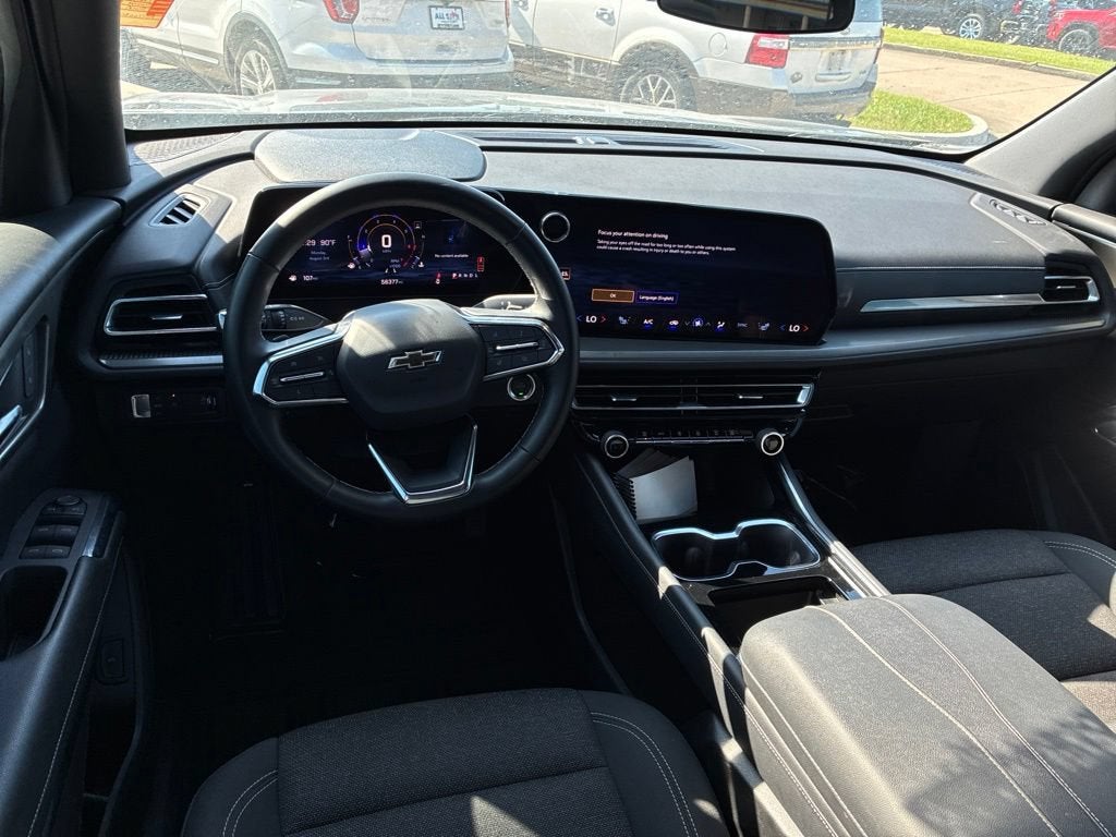 2024 Chevrolet Traverse LS