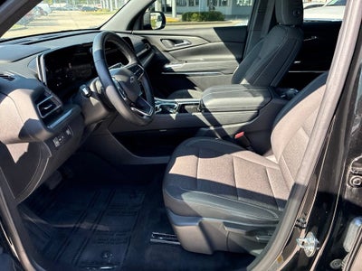 2024 Chevrolet Traverse LS