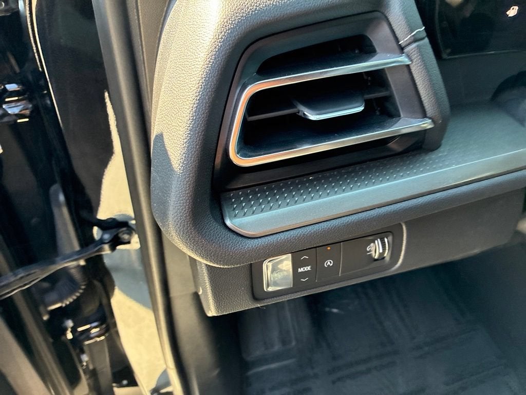 2024 Chevrolet Traverse LS