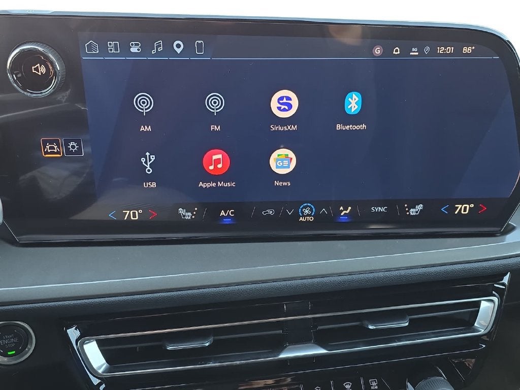 2027 Chevrolet Traverse LT