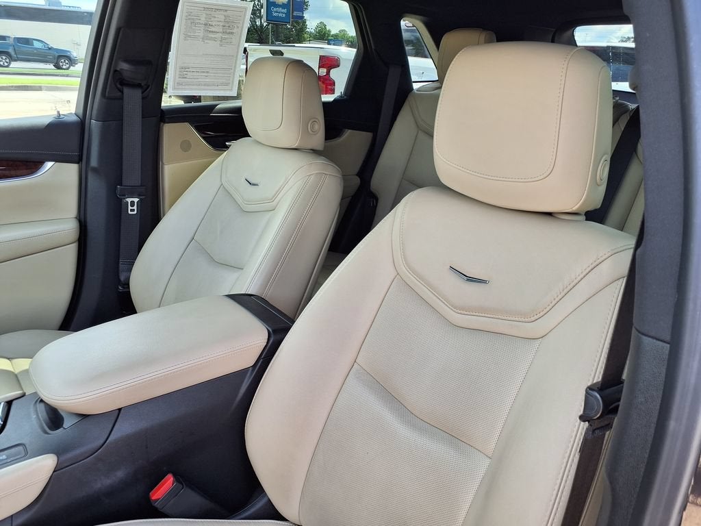 2018 Cadillac XT5 Luxury FWD