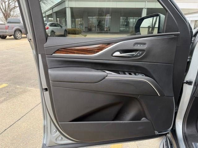 2024 Cadillac Escalade ESV Luxury