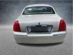 2006 Lincoln Town Car Signature Limited