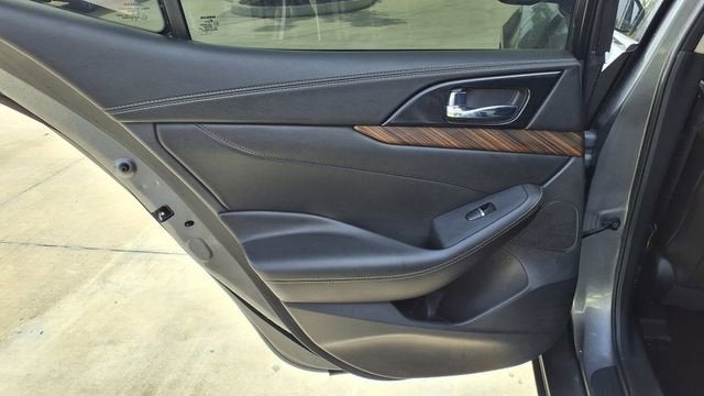 2017 Nissan Maxima Platinum