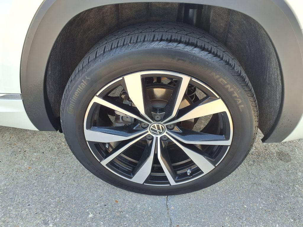 2025 Volkswagen Atlas 2.0T SEL Premium R-Line