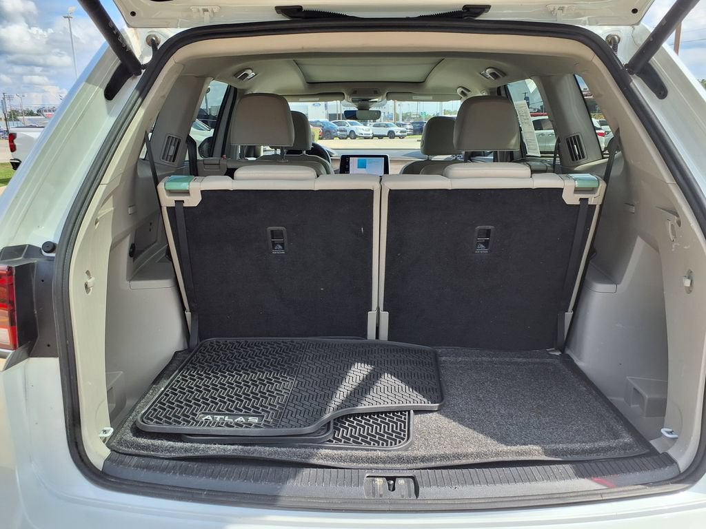 2025 Volkswagen Atlas 2.0T SEL Premium R-Line