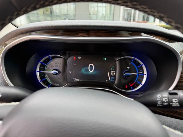 2023 Chrysler Pacifica Hybrid Limited