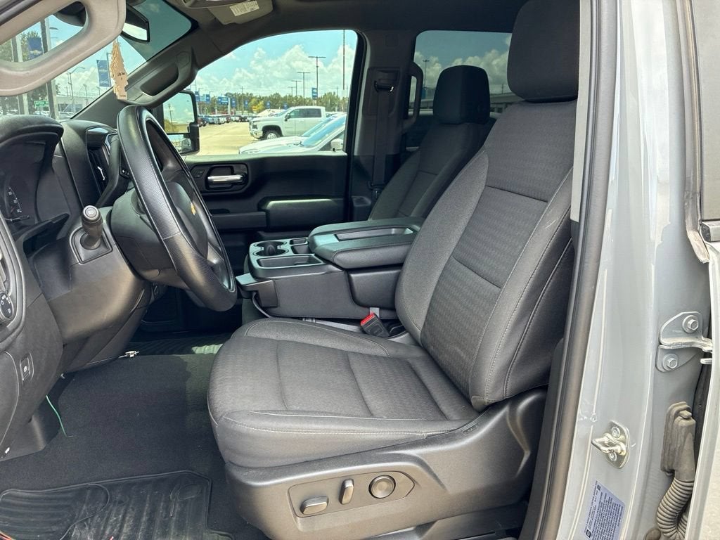 2025 Chevrolet Silverado 2500 HD Custom