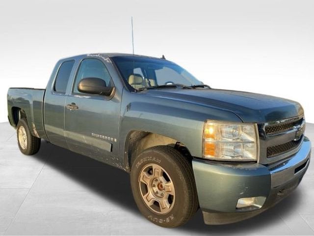 2007 Chevrolet Silverado 1500 LT w/1LT