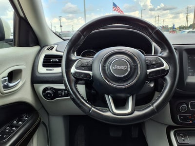 2019 Jeep Compass Latitude w/Sun/Wheel Pkg
