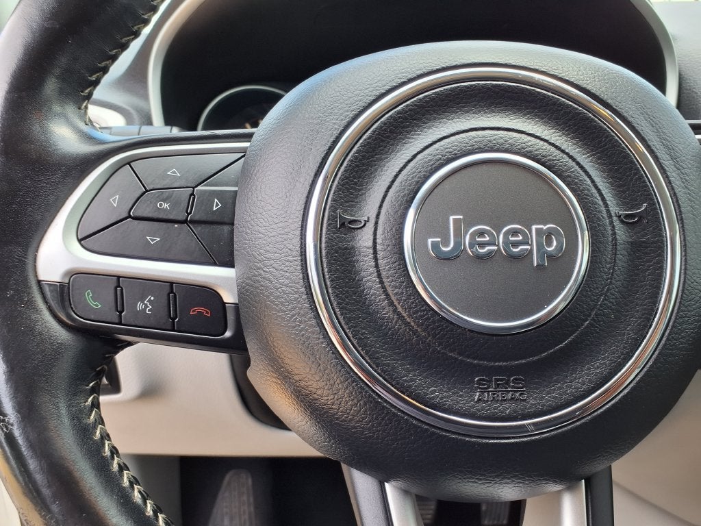 2019 Jeep Compass Latitude w/Sun/Wheel Pkg