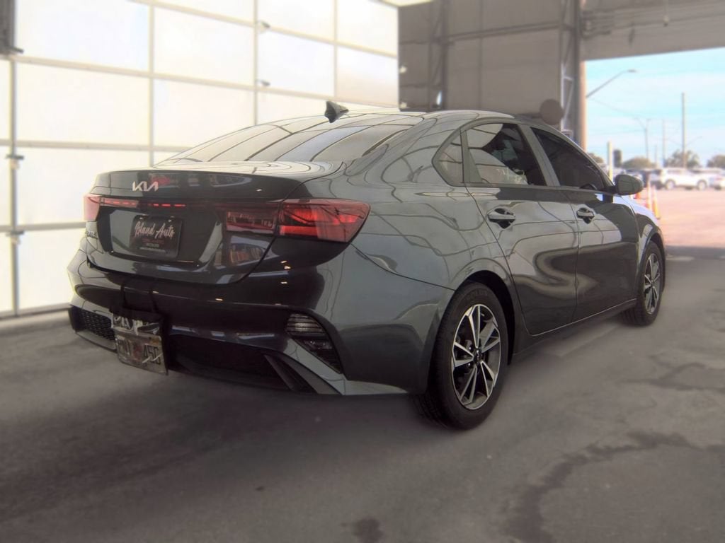 2023 Kia Forte LXS