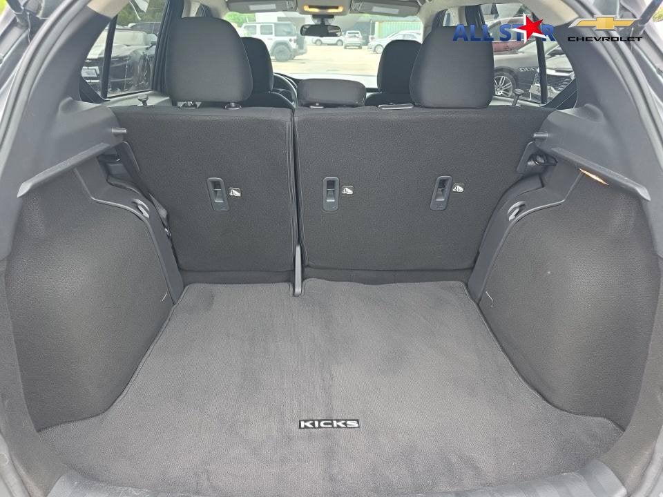 2024 Nissan Kicks S