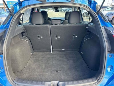 2022 Nissan Kicks SV