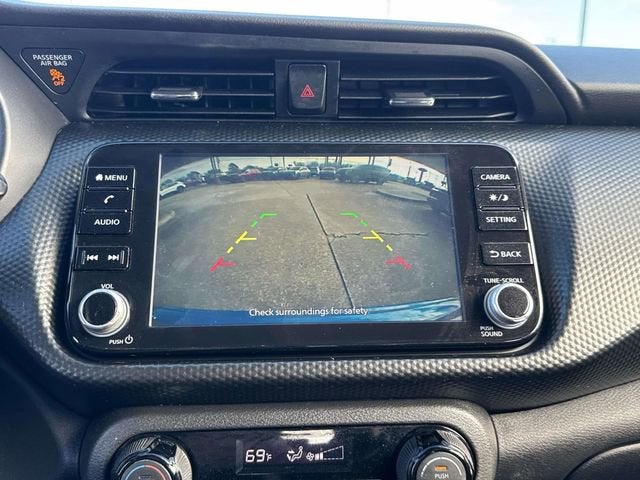 2022 Nissan Kicks SV