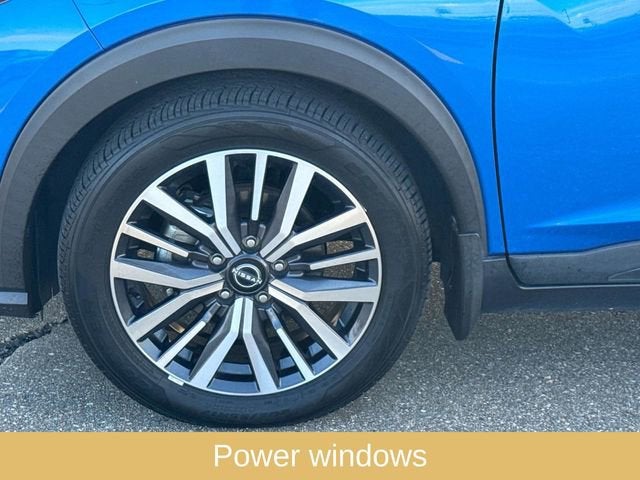 2022 Nissan Kicks SV