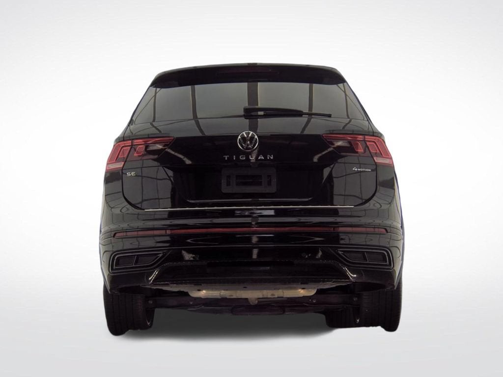 2024 Volkswagen Tiguan SE R-Line Black