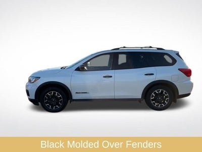 2020 Nissan Pathfinder SV