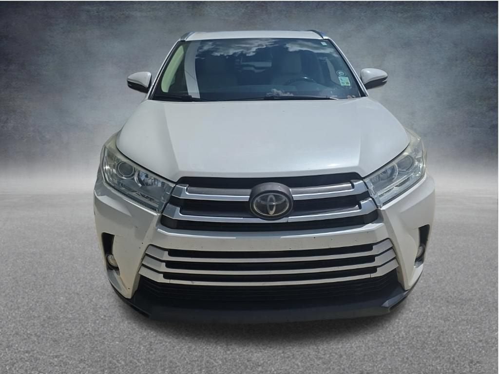 2018 Toyota Highlander SE