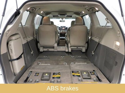 2014 Toyota Sienna XLE