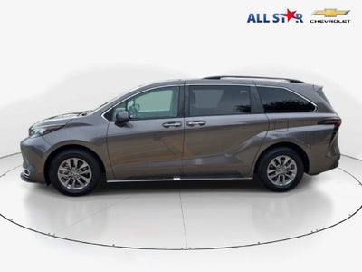 2024 Toyota Sienna XLE