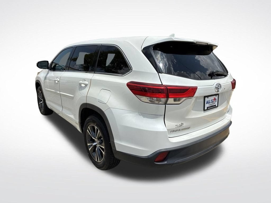 2017 Toyota Highlander LE