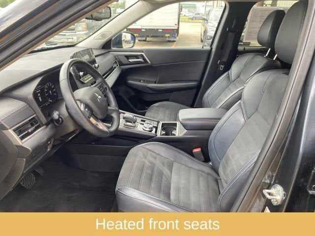 2024 Mitsubishi Outlander SE