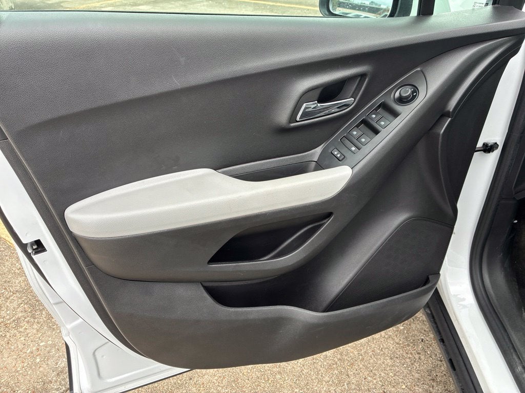 2022 Chevrolet Trax LS