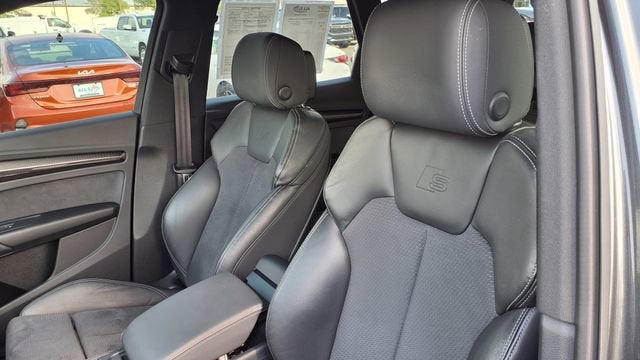 2022 Audi SQ5 Premium