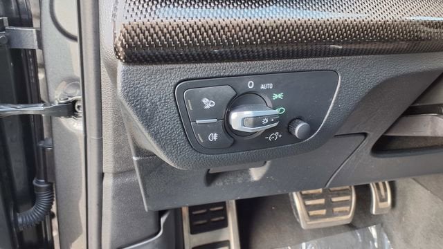 2022 Audi SQ5 Premium