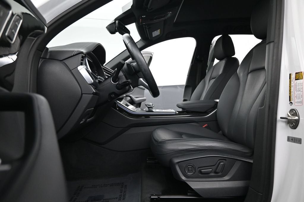 2023 Audi Q7 Premium
