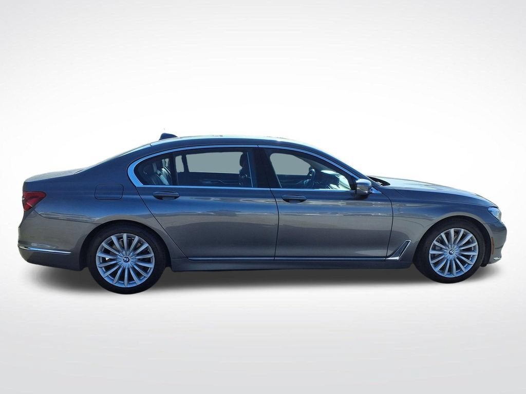 2018 BMW 7 Series 740i