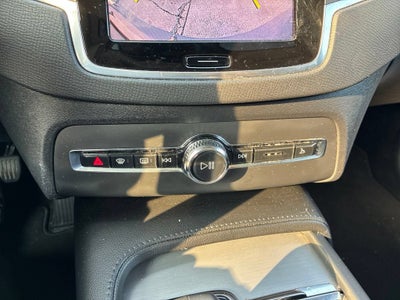 2023 Volvo XC90 Core