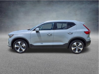2025 Volvo XC40 Plus Bright Theme