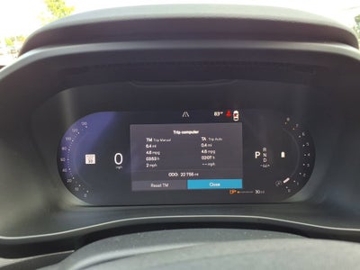 2023 Volvo XC40 Ultimate Bright Theme