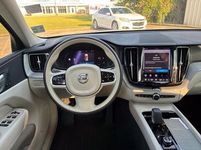 2025 Volvo XC60 Plus