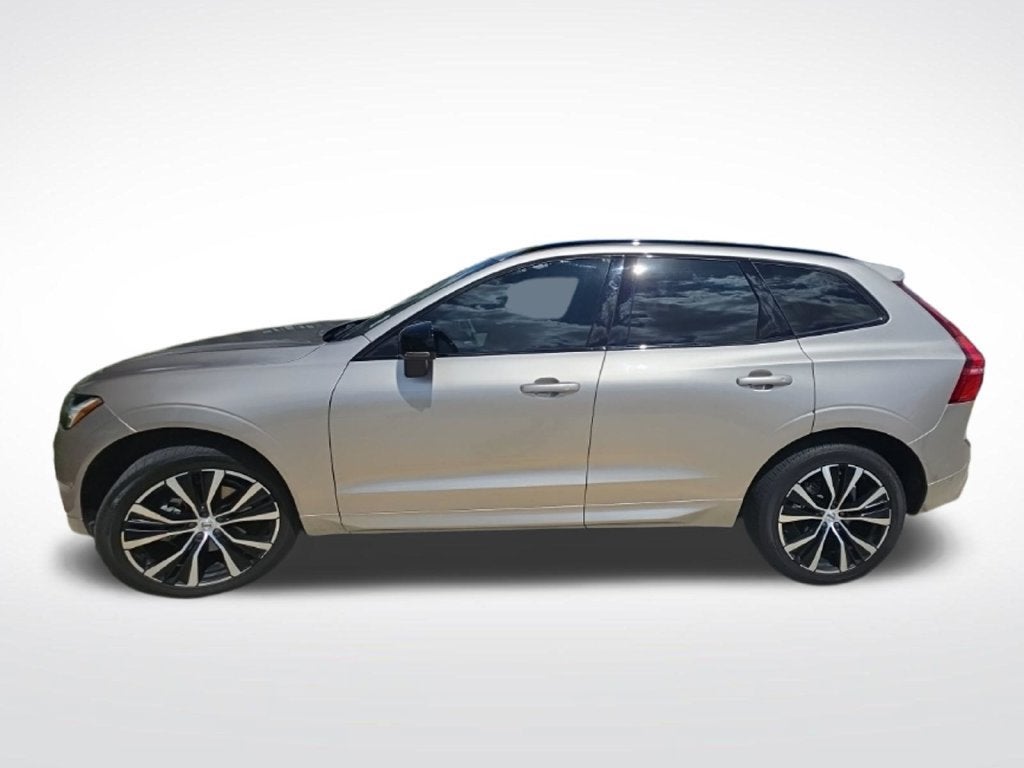 2025 Volvo XC60 Plus