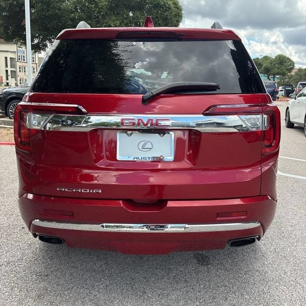 2022 GMC Acadia Denali