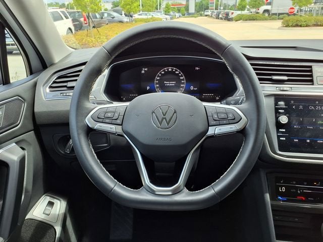 2023 Volkswagen Tiguan SE