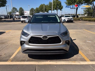 2022 Toyota Highlander LE